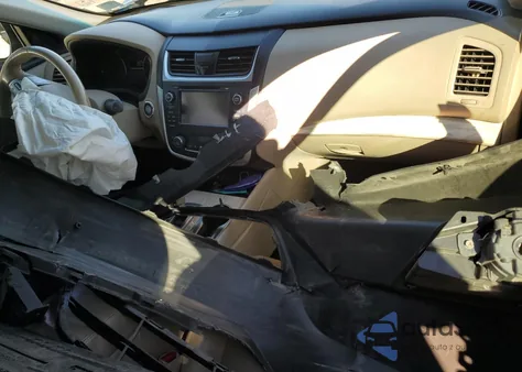 2016 Nissan Altima 2.5 z USA, uszkodzony, nr VIN 1N4AL3APXGC207583